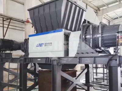 كسارة دلو لإعادة تدوير النفايات البلاستيكية والبراميل