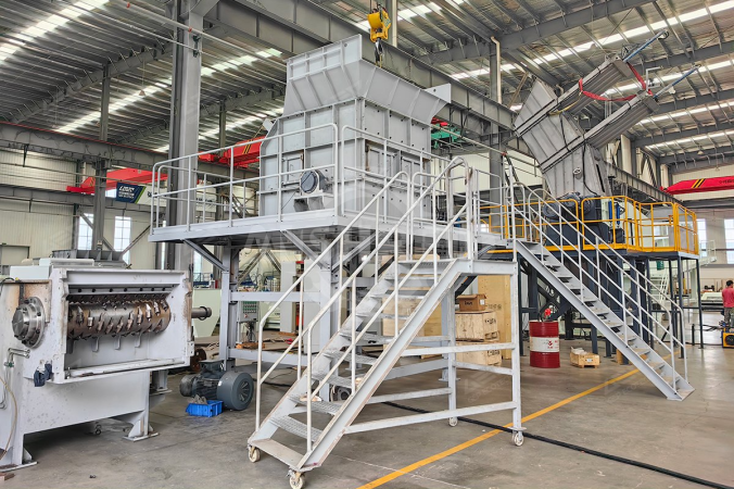 آلة فتح الأكياس لمشروع إعادة تدوير النفايات الصلبة البلدية في الشرق الأوسط