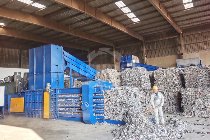 آلة كبس النفايات لمشروع تحويل 100,000 طن سنوياً من نفايات المنسوجات إلى وقود بديل في دلتا نهر اليانغتسي بالصين