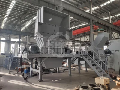 ماكينة التقطيع ذات العمودين GD للتخلص من نفايات مدافن النفايات