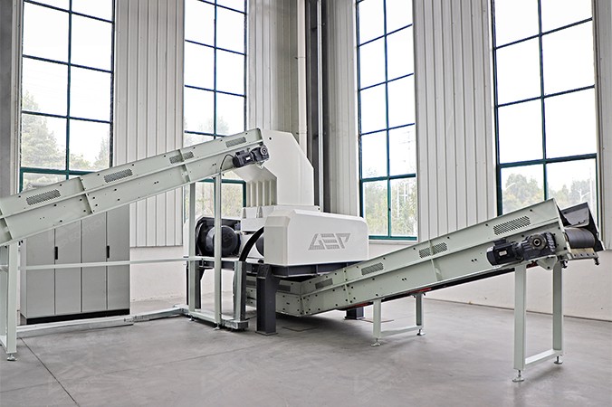 آلة تقشير الإطارات (Tyre Rasper)