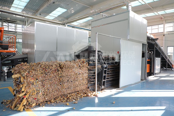 مكبس هيدروليكي لخط إعادة تدوير النفايات الصناعية في خنان، الصين